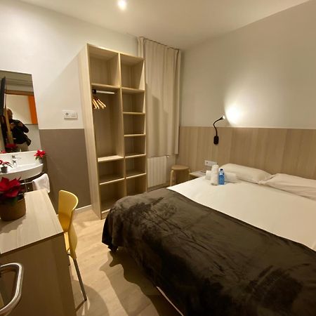 Hostal Bestprice Barcelona Stadium Kültér fotó