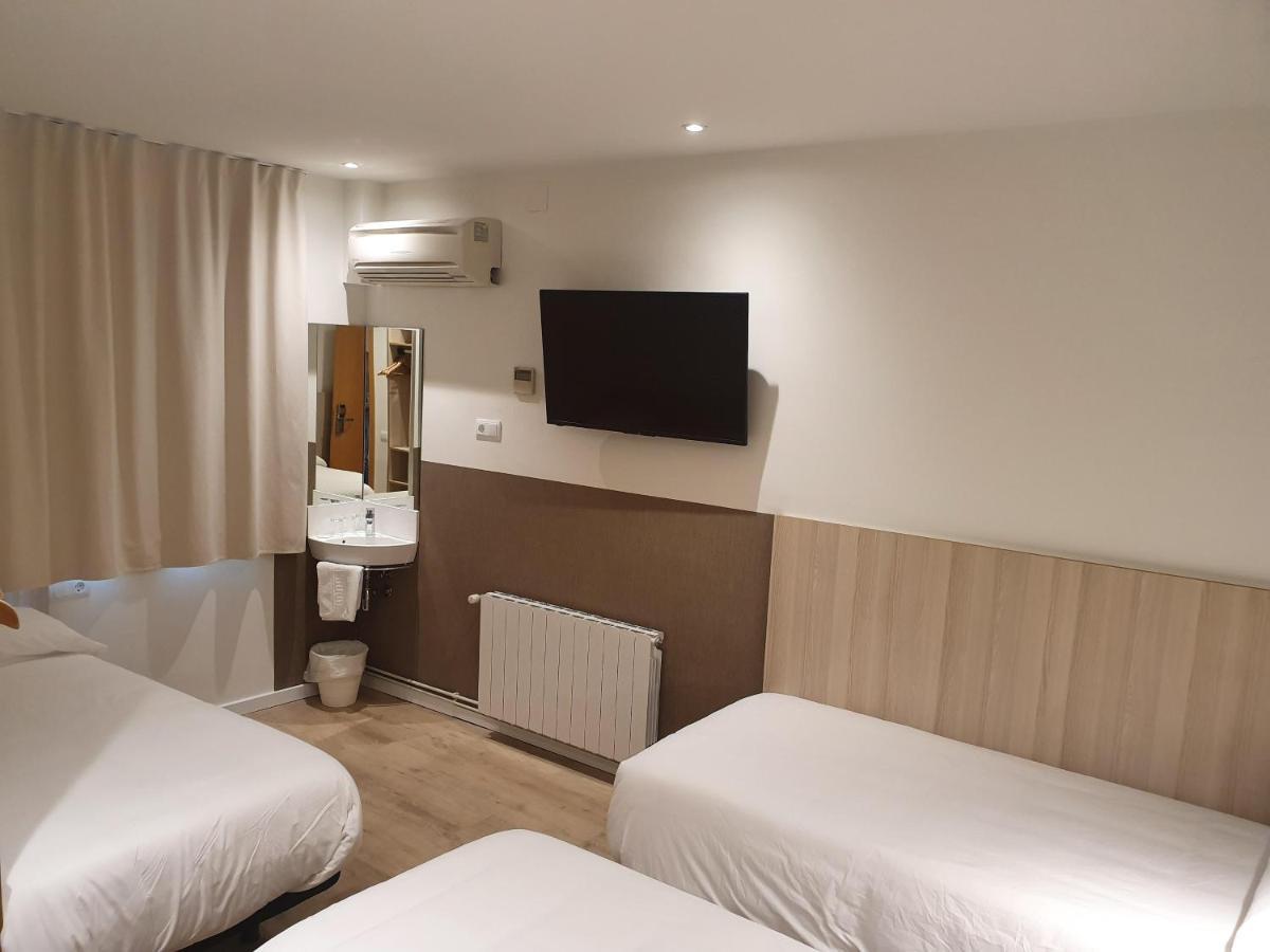 Hostal Bestprice Barcelona Stadium Kültér fotó