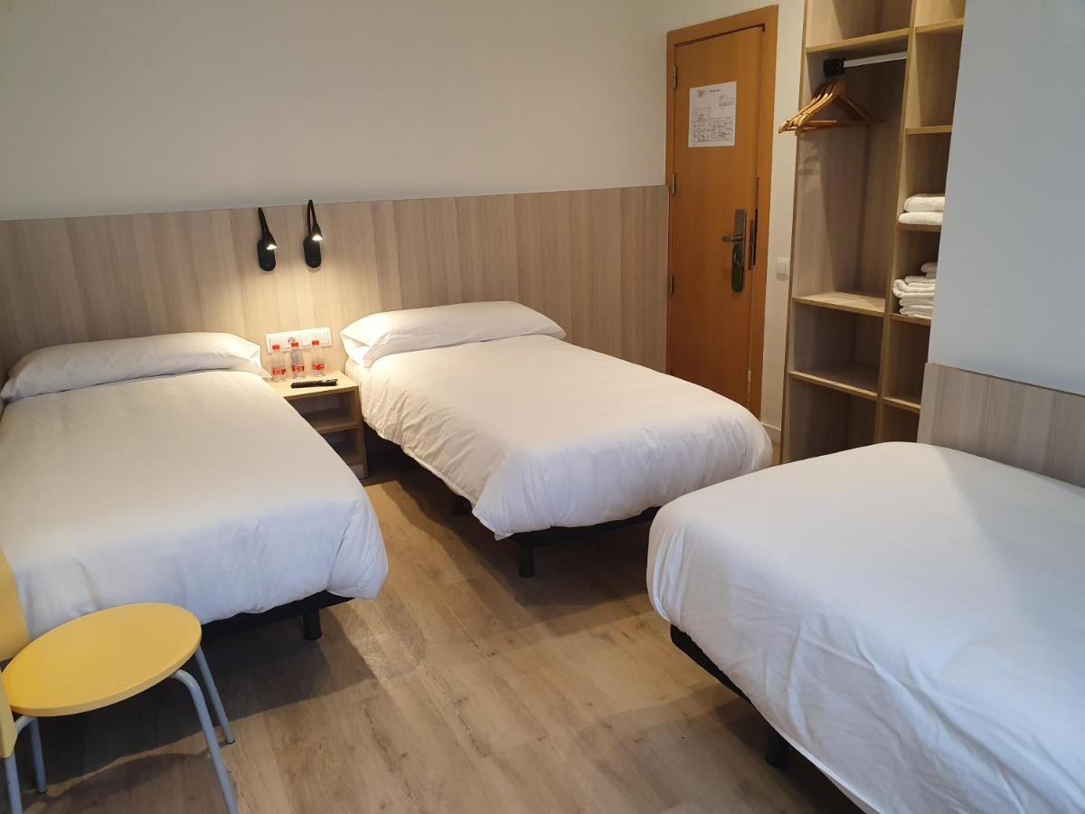 Hostal Bestprice Barcelona Stadium Kültér fotó