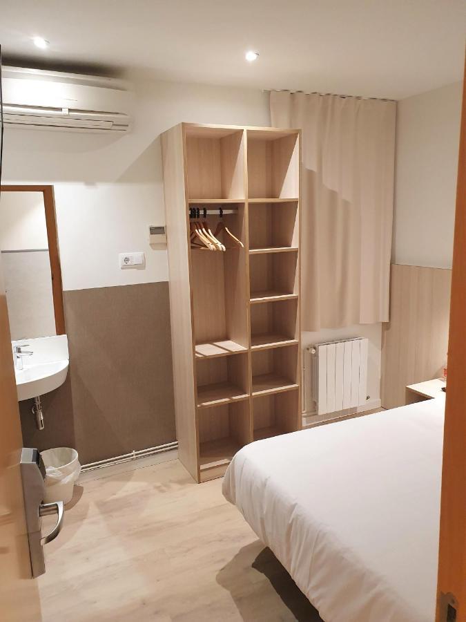 Hostal Bestprice Barcelona Stadium Kültér fotó