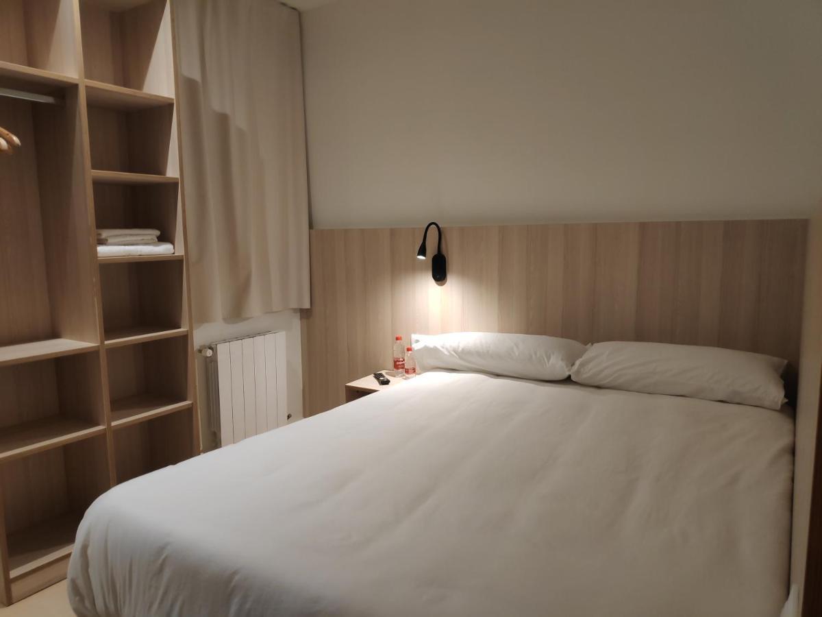 Hostal Bestprice Barcelona Stadium Kültér fotó