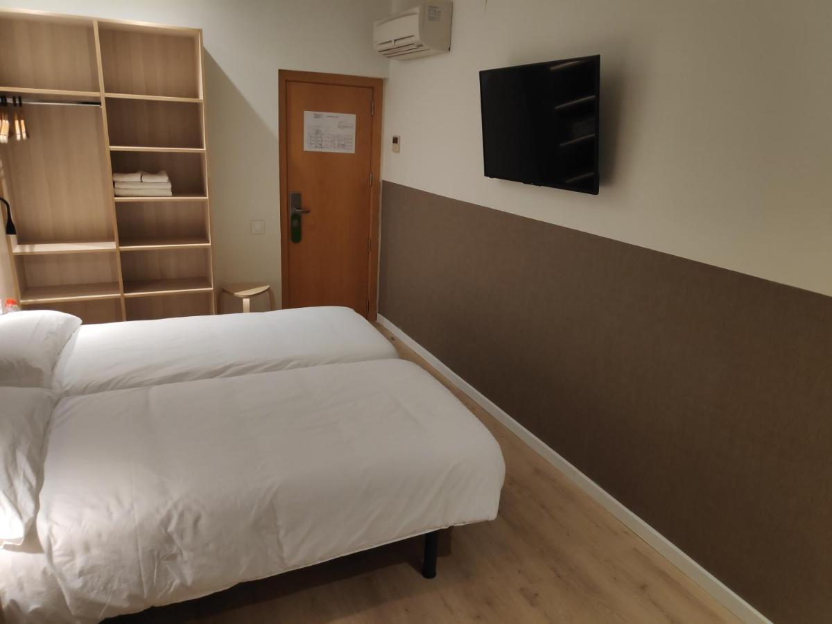 Hostal Bestprice Barcelona Stadium Kültér fotó