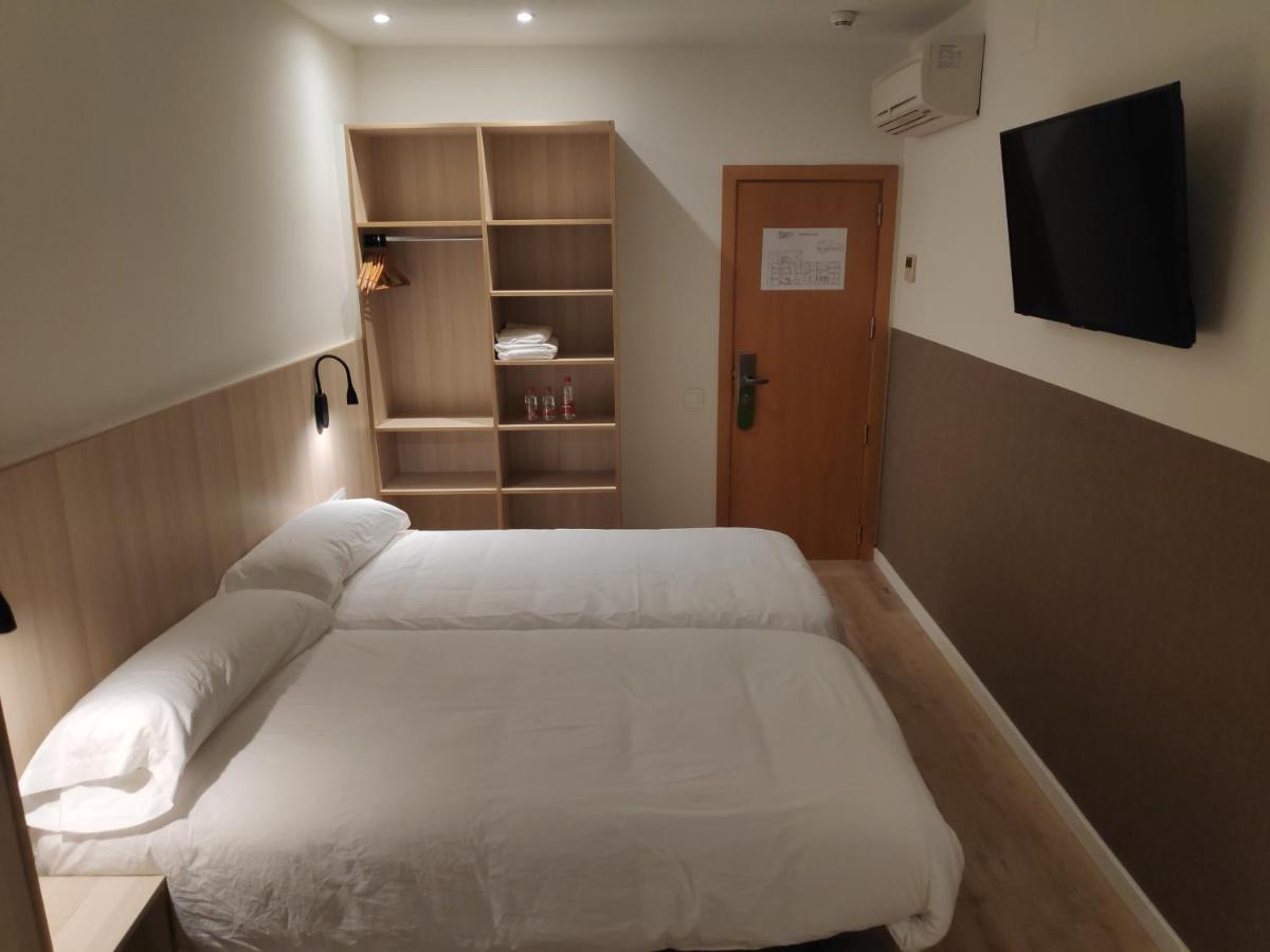 Hostal Bestprice Barcelona Stadium Kültér fotó